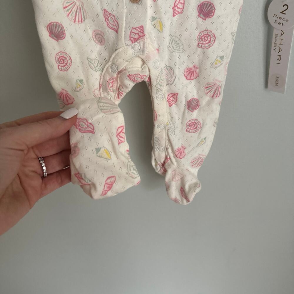 Tahari Baby Girl size 3/6 month cream button up seashell onsie - Picture 5 of 6